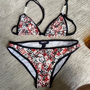 💯authentic Louis Vuitton bikini, 36